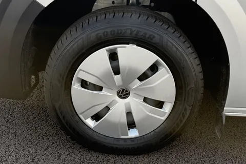 MF25JWO Volkswagen Transporter 2.0 TDI 150 Commerce Plus Van Thumbnail #24