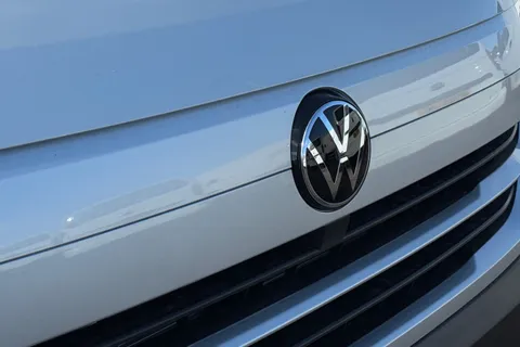 MF25JWO Volkswagen Transporter 2.0 TDI 150 Commerce Plus Van Thumbnail #32