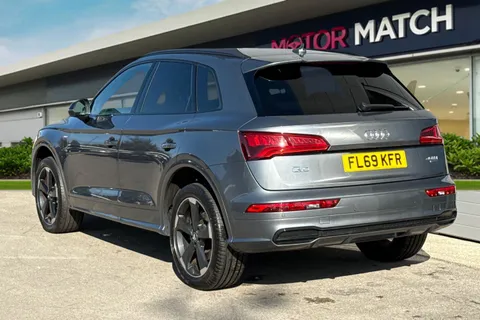 FL69KFR Audi Q5 2.0 TDI 40 Black Edition S Tronic quattro Euro 6 (s/s) 5dr Thumbnail #3