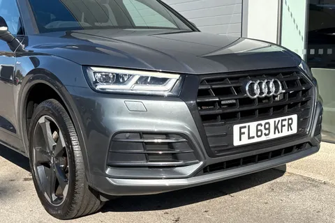 FL69KFR Audi Q5 2.0 TDI 40 Black Edition S Tronic quattro Euro 6 (s/s) 5dr Thumbnail #9
