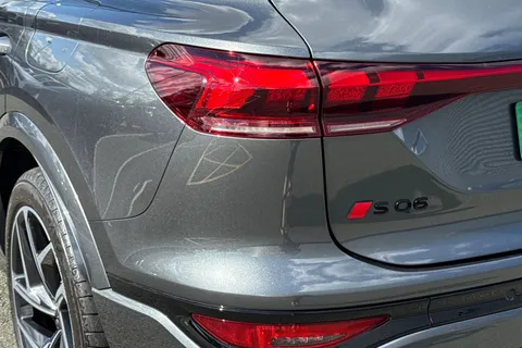 KS74PRV Audi Sq6 E-Tron SQ6 SUV Edition 1 e-tron 360,00 kW Thumbnail #8