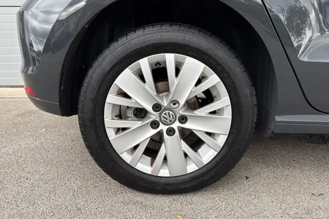 MC65MYU Volkswagen Polo 1.2 TSI BlueMotion Tech SE DSG Euro 6 (s/s) 5dr Thumbnail #10