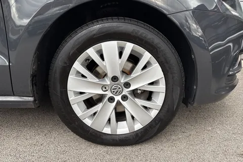 MC65MYU Volkswagen Polo 1.2 TSI BlueMotion Tech SE DSG Euro 6 (s/s) 5dr Thumbnail #11