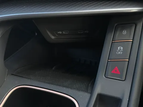 MF25OOX CUPRA Terramar 1.5 eTSI 150 V2 5dr DSG ** VAT QUALIFYING** Thumbnail #38