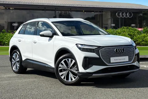 KS74FHJ Audi Q4 e-tron Q4 Sport 45 e-tron 210,00 kW Thumbnail #2