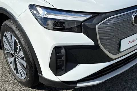 KS74FHJ Audi Q4 e-tron Q4 Sport 45 e-tron 210,00 kW Thumbnail #9