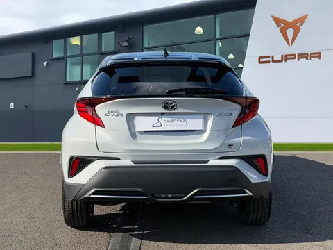 ME72BVW Toyota C-Hr 1.8 VVT-h GR SPORT CVT Euro 6 (s/s) 5dr Thumbnail #5