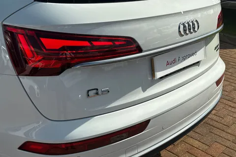 GN74ZCY Audi Q5 S line 40 TDI quattro 204 PS S tronic Thumbnail #8