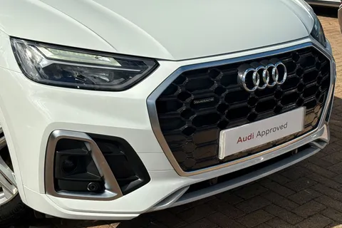 GN74ZCY Audi Q5 S line 40 TDI quattro 204 PS S tronic Thumbnail #9