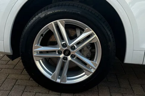 GN74ZCY Audi Q5 S line 40 TDI quattro 204 PS S tronic Thumbnail #10