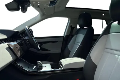 KT73XDD Land Rover Range Rover Evoque 2.0 D200 Dynamic SE 5dr Thumbnail #4