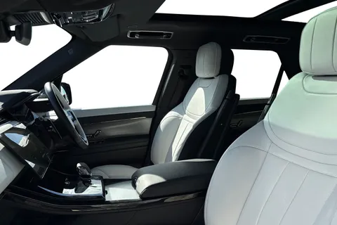 KR24URX Land Rover Range Rover Sport 3.0 D300 Dynamic SE 5dr Thumbnail #4