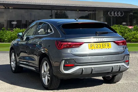 PY23EFR Audi Q3 S line 35 TFSI 150 PS S tronic Thumbnail #3