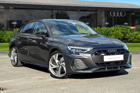 DA25OBL Audi A3 Black Edition 35 TFSI  150 PS S tronic Thumbnail #2