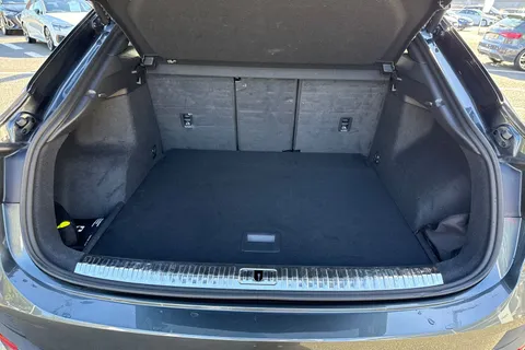 PY23EFR Audi Q3 S line 35 TFSI 150 PS S tronic Thumbnail #11