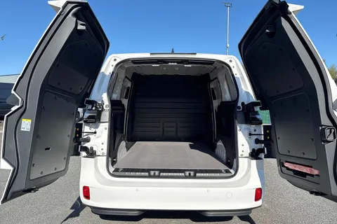 DE75ZRR Volkswagen Id. Buzz Cargo Cargo Commerce SWB 340 4 Motion PS 79 kWh - Delivery Mileage Thumbnail #7