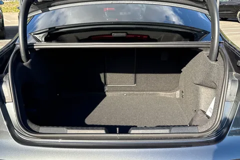 DA25OBL Audi A3 Black Edition 35 TFSI  150 PS S tronic Thumbnail #7