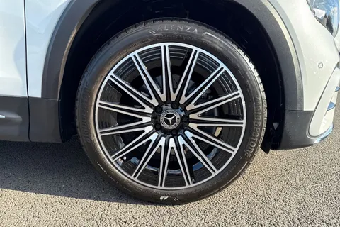 KN74XJT Mercedes-Benz Glb 1.3 GLB200 MHEV AMG Line (Premium Plus) 7G-DCT Euro 6 (s/s) 5dr Thumbnail #10