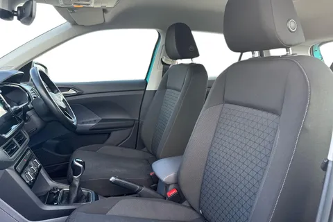 16 of 46 for VOLKSWAGEN T-CROSS 1.0 TSI 115 SE 5dr