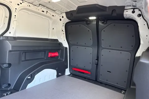 DE75ZRR Volkswagen Id. Buzz Cargo Cargo Commerce SWB 340 4 Motion PS 79 kWh - Delivery Mileage Thumbnail #19