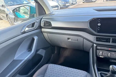 20 of 46 for VOLKSWAGEN T-CROSS 1.0 TSI 115 SE 5dr