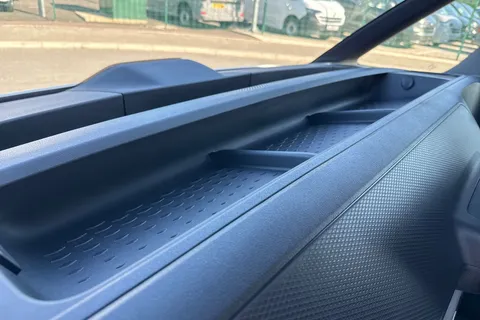 DE75ZRR Volkswagen Id. Buzz Cargo Cargo Commerce SWB 340 4 Motion PS 79 kWh - Delivery Mileage Thumbnail #34