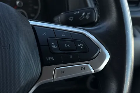 DA24BBX Volkswagen Transporter 2.0 TDI 110 Highline Van Thumbnail #38