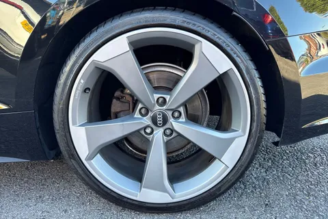 DN70DHF Audi A5 2.0 TDI 40 Black Edition S Tronic Euro 6 (s/s) 2dr Thumbnail #11