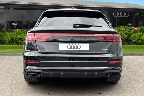 Audi Q8 3.0 TDI V6 50 Black Edition Tiptronic quattro Euro 6 (s/s) 5dr Thumbnail #4