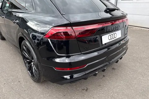 Audi Q8 3.0 TDI V6 50 Black Edition Tiptronic quattro Euro 6 (s/s) 5dr Thumbnail #7