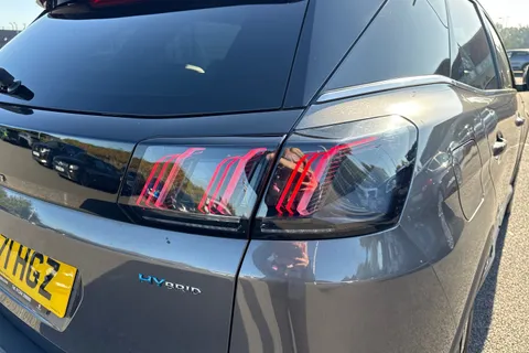 DG71HGZ PEUGEOT 3008 1.6 13.2kWh GT Premium e-EAT Euro 6 (s/s) 5dr Thumbnail #8