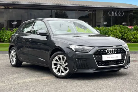 PJ71VXM Audi A1 Sport 25 TFSI  95 PS 5-speed Thumbnail #2