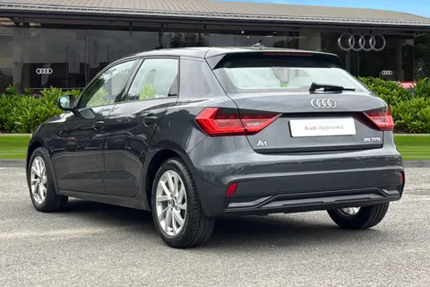 PJ71VXM Audi A1 Sport 25 TFSI  95 PS 5-speed Thumbnail #3