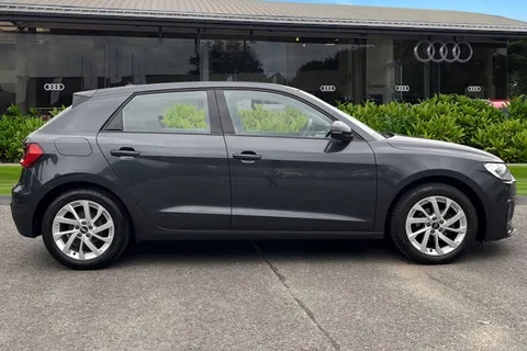 PJ71VXM Audi A1 Sport 25 TFSI  95 PS 5-speed Thumbnail #4