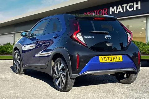 YD73HTA Toyota Aygo X 1.0 VVT-i Exclusive x-shift Euro 6 (s/s) 5dr Thumbnail #3