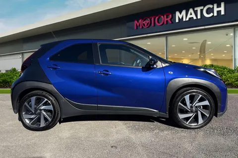 YD73HTA Toyota Aygo X 1.0 VVT-i Exclusive x-shift Euro 6 (s/s) 5dr Thumbnail #4