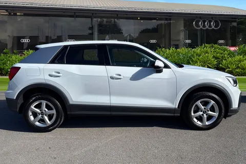 PN21OWZ Audi Q2 Technik 30 TFSI 110 PS 6-speed Thumbnail #4