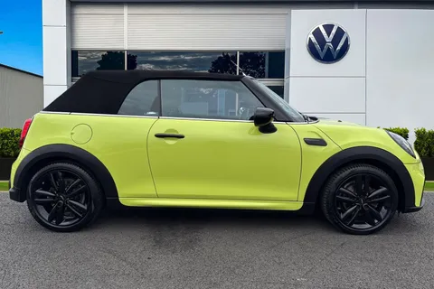 DL22RKZ Mini Convertible 1.5 Cooper Sport Steptronic Euro 6 (s/s) 2dr Thumbnail #4