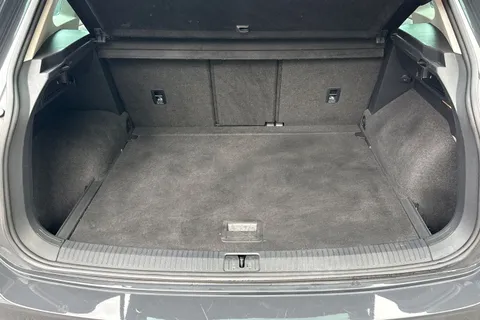 NA18BVK Volkswagen Tiguan 1.4 TSI SE Navigation Euro 6 (s/s) 5dr Thumbnail #7