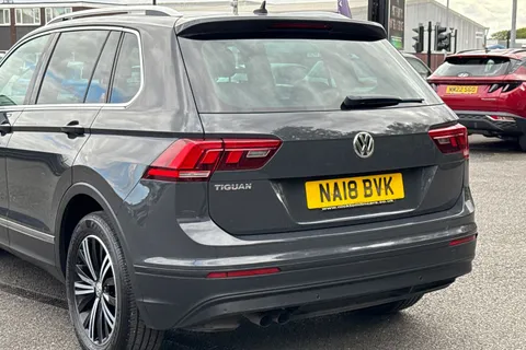 NA18BVK Volkswagen Tiguan 1.4 TSI SE Navigation Euro 6 (s/s) 5dr Thumbnail #8