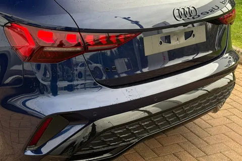 Audi A3 2.0 TDI Black Edition Sportback S Tronic Euro 6 (s/s) 5dr Thumbnail #8