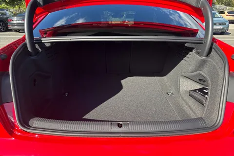 PJ74RXV Audi A4 Black Edition 35 TFSI  150 PS S tronic Thumbnail #7