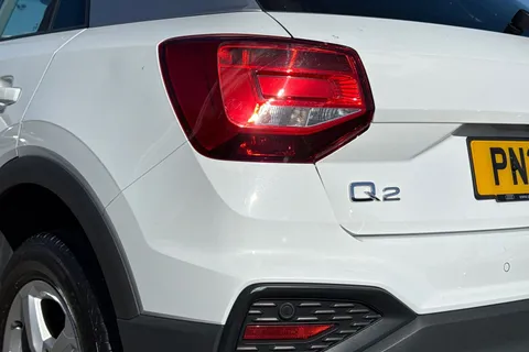 PN21OWZ Audi Q2 Technik 30 TFSI 110 PS 6-speed Thumbnail #8