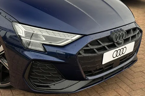 Audi A3 2.0 TDI Black Edition Sportback S Tronic Euro 6 (s/s) 5dr Thumbnail #9