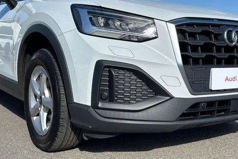 PN21OWZ Audi Q2 Technik 30 TFSI 110 PS 6-speed Thumbnail #9