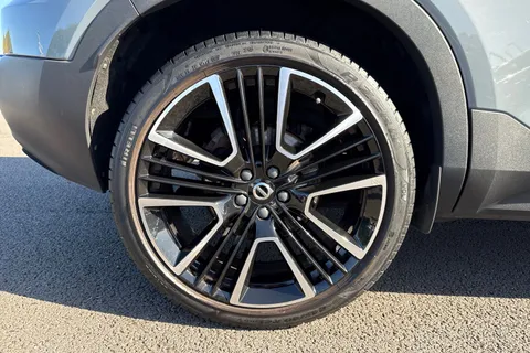 KR20WXT Volvo Xc40 1.5h T5 Twin Engine Recharge 10.7kWh R-Design Pro Auto Euro 6 (s/s) 5dr Thumbnail #11