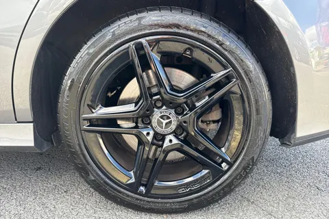 WF70TYC Mercedes-Benz A Class 1.3 A250e 15.6kWh AMG Line (Executive) 8G-DCT Euro 6 (s/s) 4dr Thumbnail #10