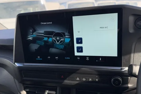 19 of 57 for VOLKSWAGEN TRANSPORTER 2.0 TDI 150 Commerce Plus Van