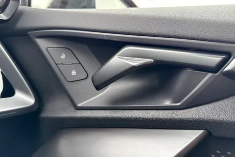  Audi RS 3 2.5 TFSI Carbon Black Sportback S Tronic quattro Euro 6 (s/s) 5dr Thumbnail #21