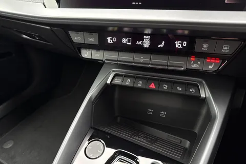  Audi RS 3 2.5 TFSI Carbon Black Sportback S Tronic quattro Euro 6 (s/s) 5dr Thumbnail #22